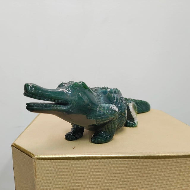 Moss agate Alligator