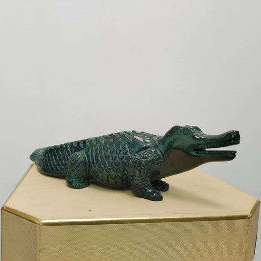 Moss agate Alligator