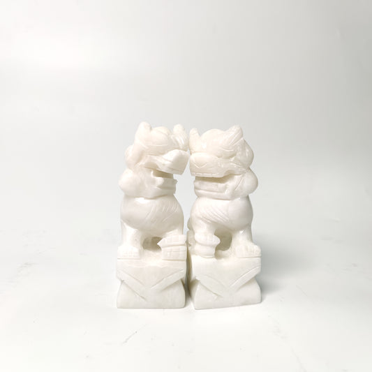 White calcite Lion